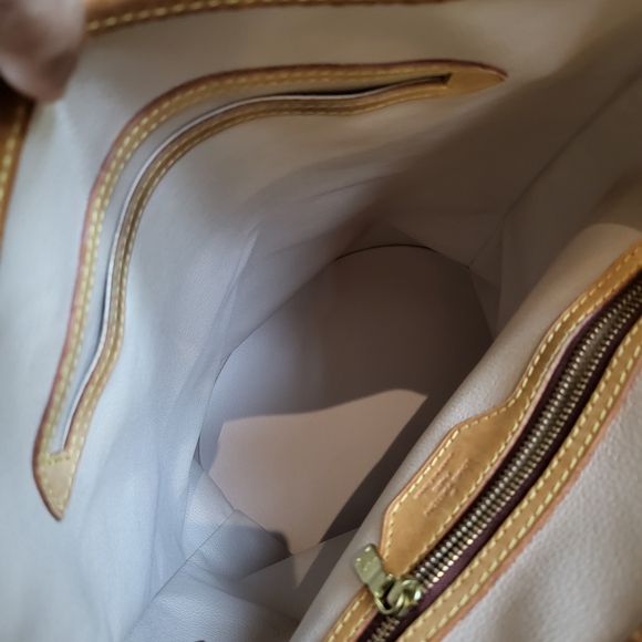 Louis Vuitton Monogram Bucket 27 GM Shoulder Bag.. Authentic,,w/COA... - Picture 10 of 16